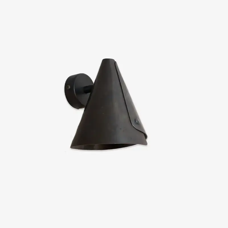 The Nanna Wall Light