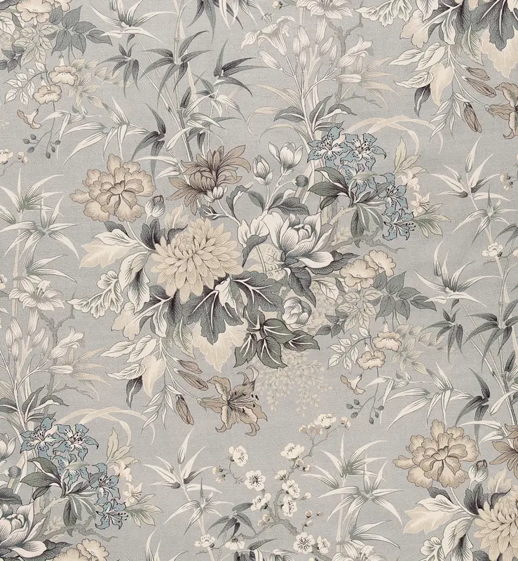 Amadour in Silver Velvet